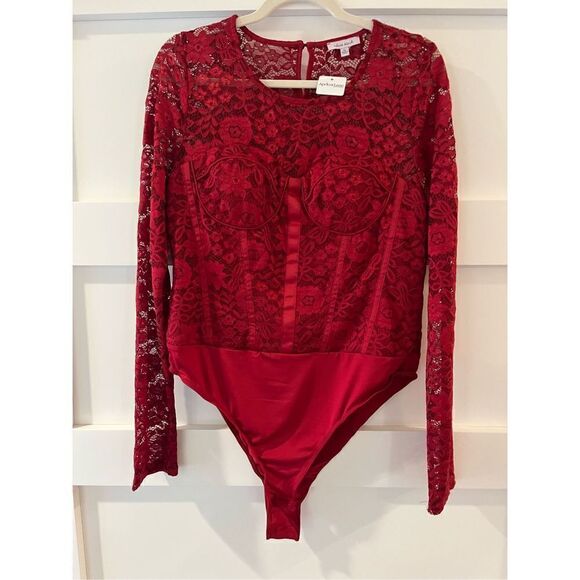 New White Birch wine Lace sweetheart neckline Long Sleeve body suit top size XL